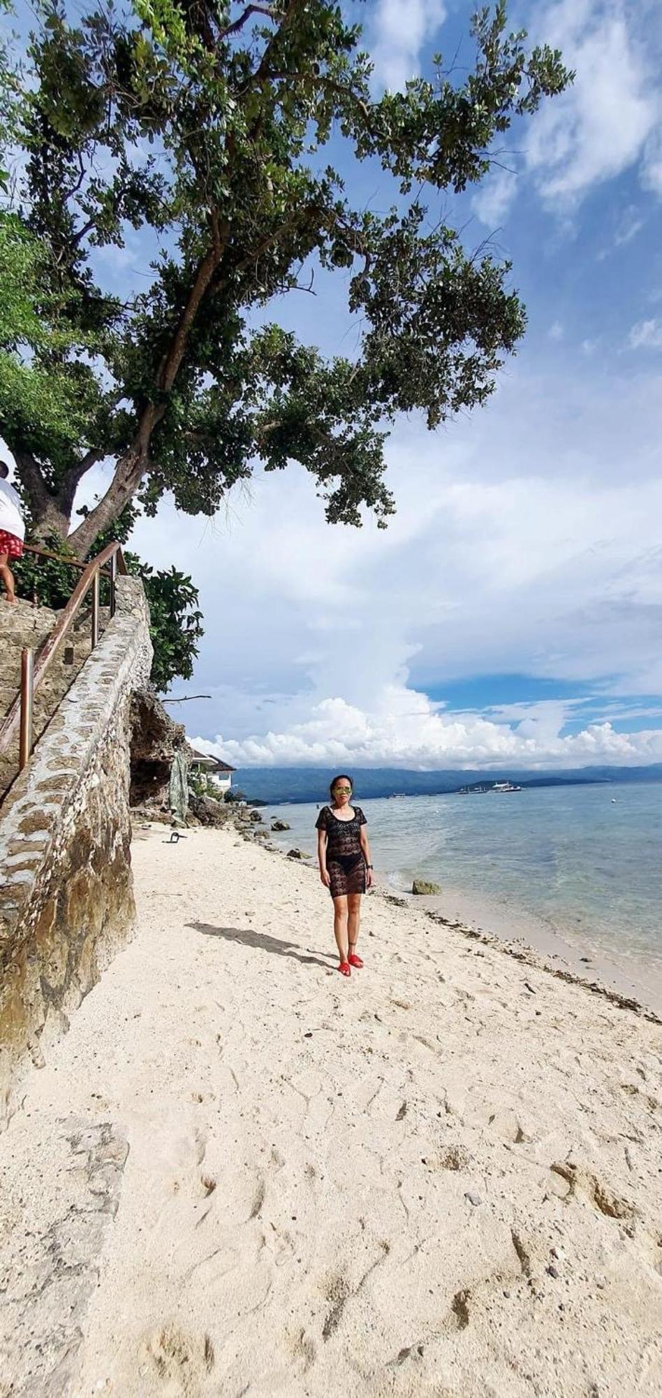 Pescador View - Beachfront & Nearby The Ocean Hostels & Restaurant โมอัลโบอัล ภายนอก รูปภาพ